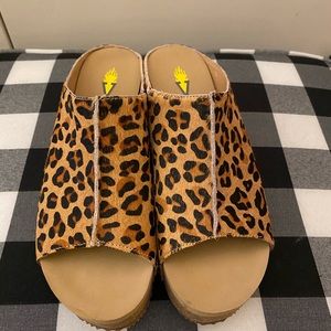 Leopard wedges